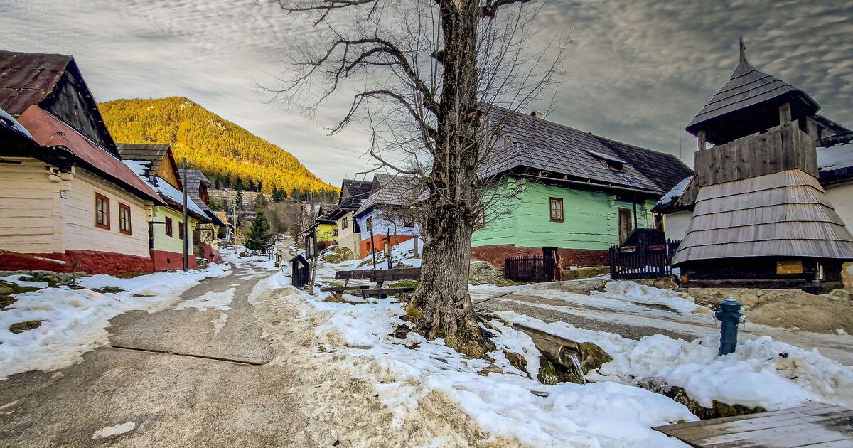 Fury in beautiful little village as locals outnumbered by tourists | World | News