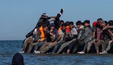 More migrants should be crammed into homes near YOU, ministers told | Politics | News