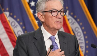 Budget office expects Federal Reserve to cut rates in 2026 | Business