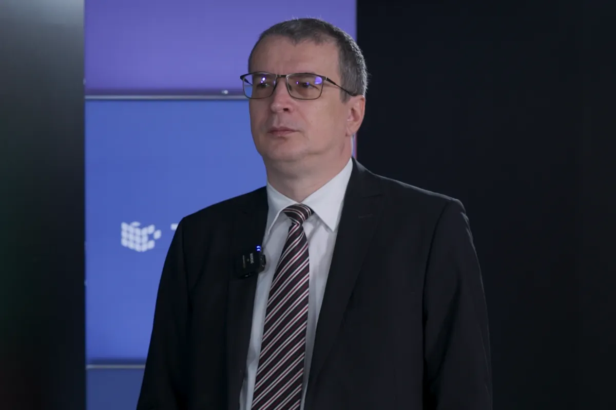 Deficitul comercial este principala sursă a problemelor României. Strategic ar fi să reducem deficitele în industriile chimică și alimentară