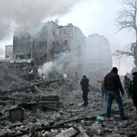 Ukraine allies to meet in Paris as Russian strike kills two | National