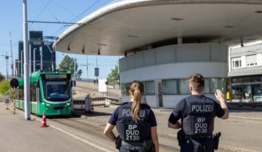 Germany records fewer asylum applications - World