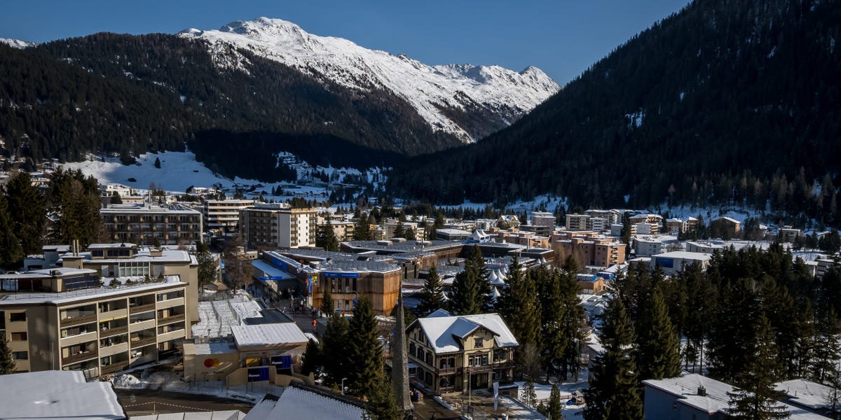 Live Updates: Davos 2026 Begins, Business and World Leaders Arrive