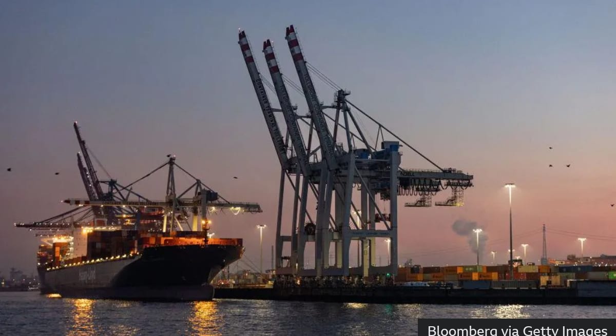 Global Markets on Alert as Europe Suspends Approval of US Trade Deal