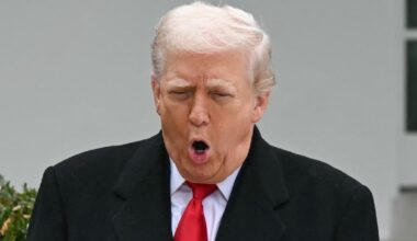 Bird-Brained Donald Trump, 79, Still Can’t Recognize a Bald Eagle