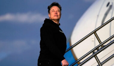 Donald Trump and Elon Musk rekindle for dinner at Mar-a-Lago