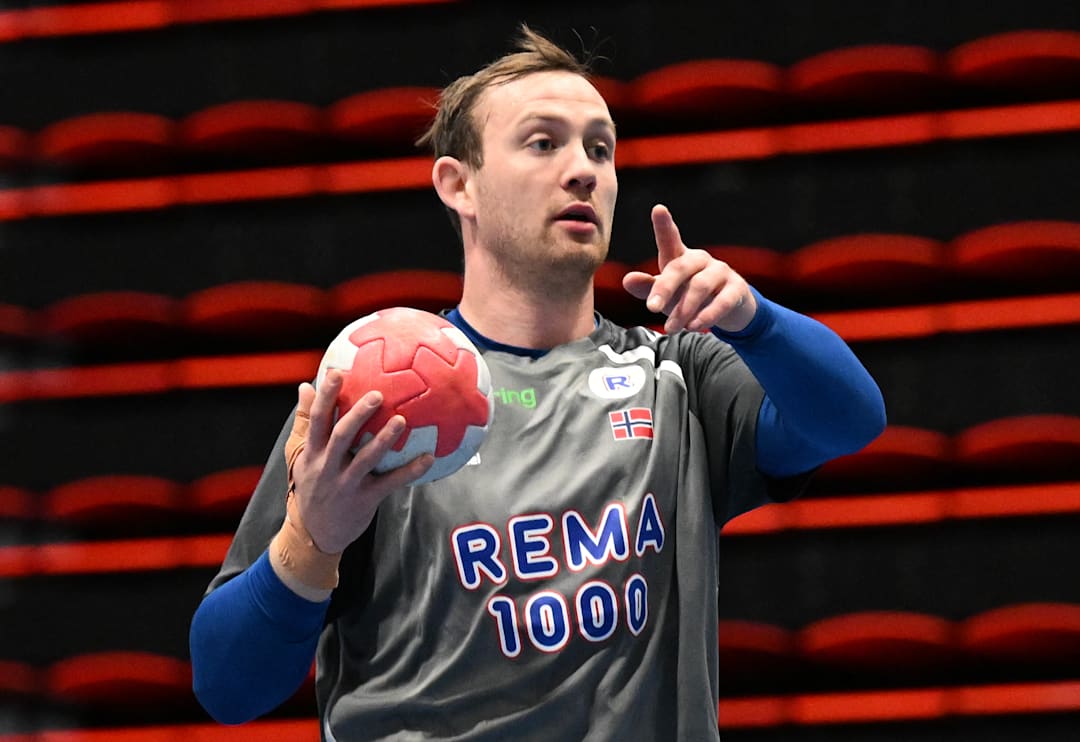 – Vi skal slå nedenfra