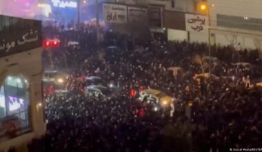 Protests continue amid internet shutdown – DW – 01/10/2026