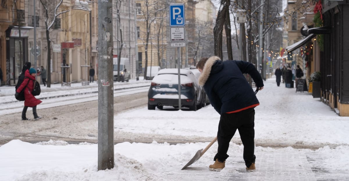 Česko zasypává sněhová nálož. MAPA ukazuje, kolik napadne u vás