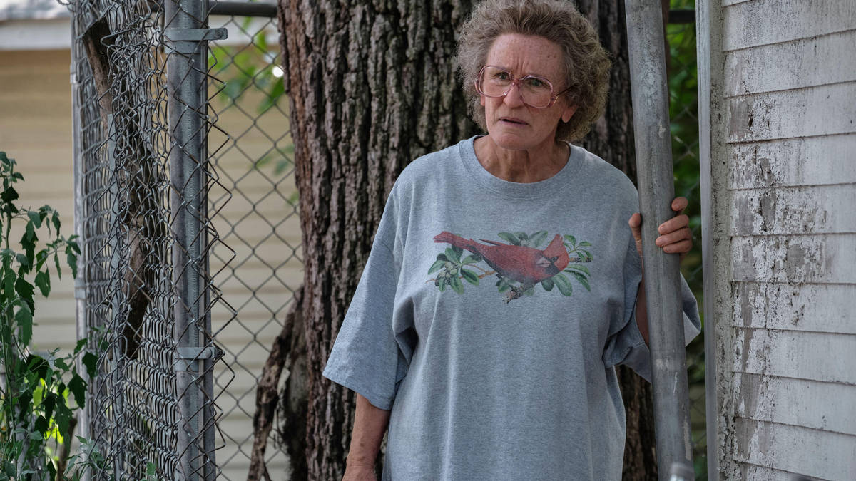 Hillbilly Elegy stars Ron Howard and Glenn Close distance themselves from JD Vance, but Gabriel Basso tells actors to lay off vice president