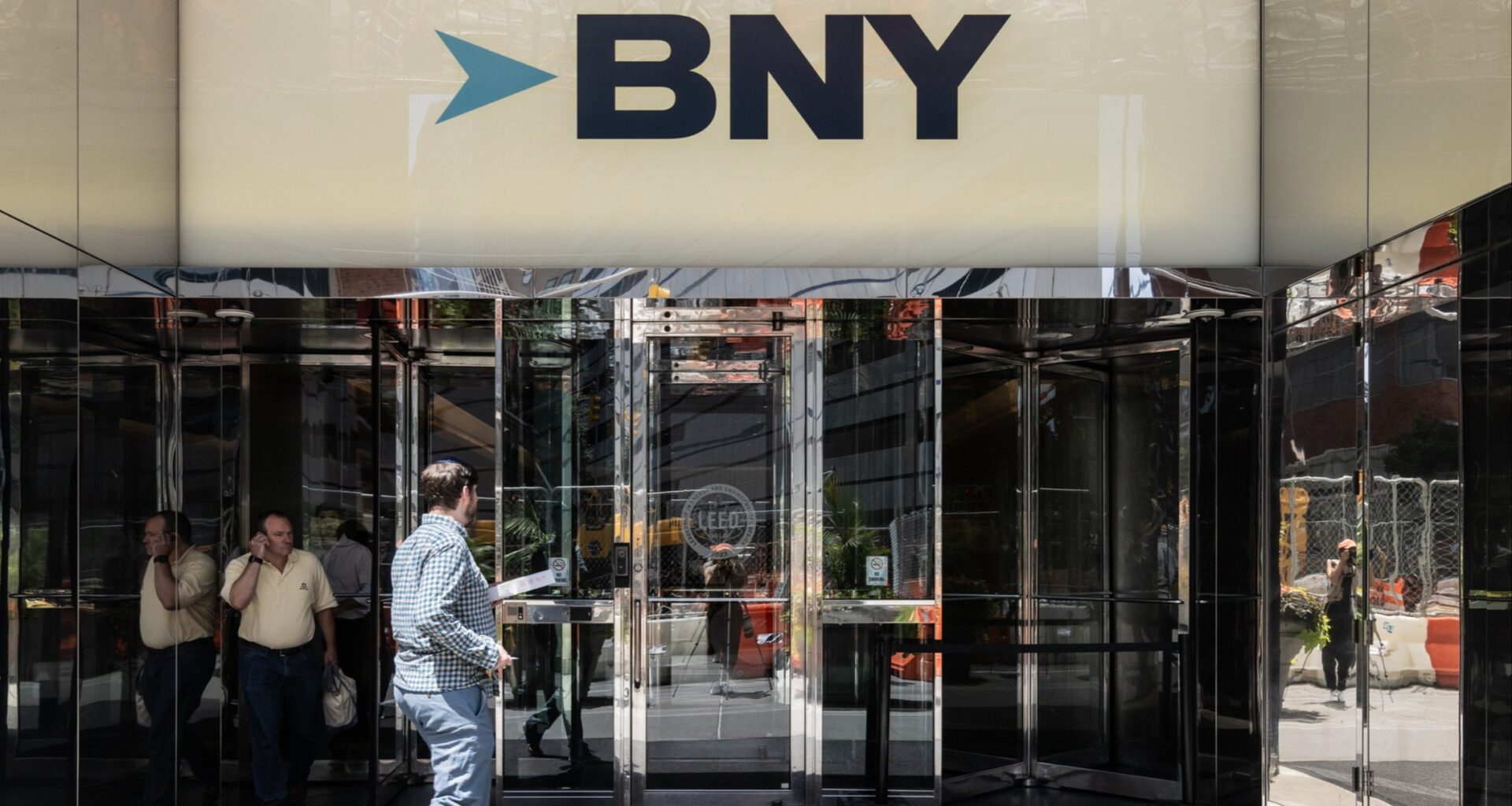 BNY raises profitability targets after strong earnings; Central bankers show ‘full solidarity’ with Powell in joint statement