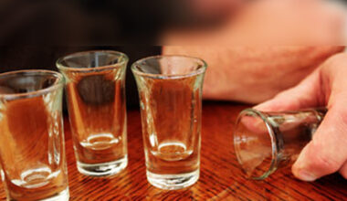 Köpködött és poharakat hajigált a részeg - Kék hírek - Hírek