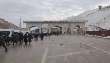 Iranians in Türkiye return home, fearing for their families amid unrest in Iran