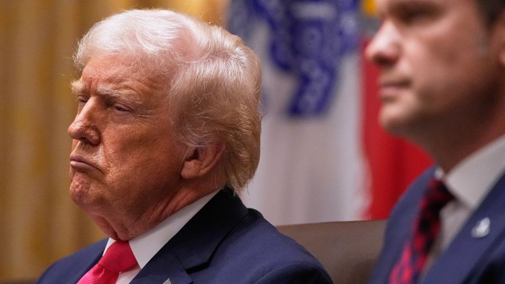 The National Desk dark theme brand icon