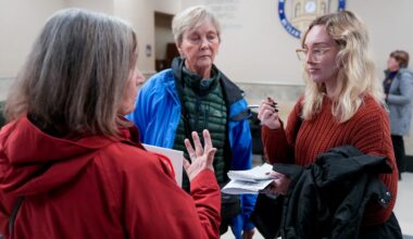 Enquirer reporters learn about immigration.