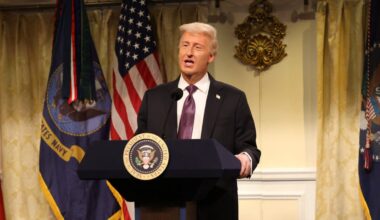 'SNL' cold open skewers Trump, ICE as Mike Myers returns as Musk