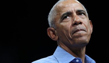 The National Desk dark theme brand icon