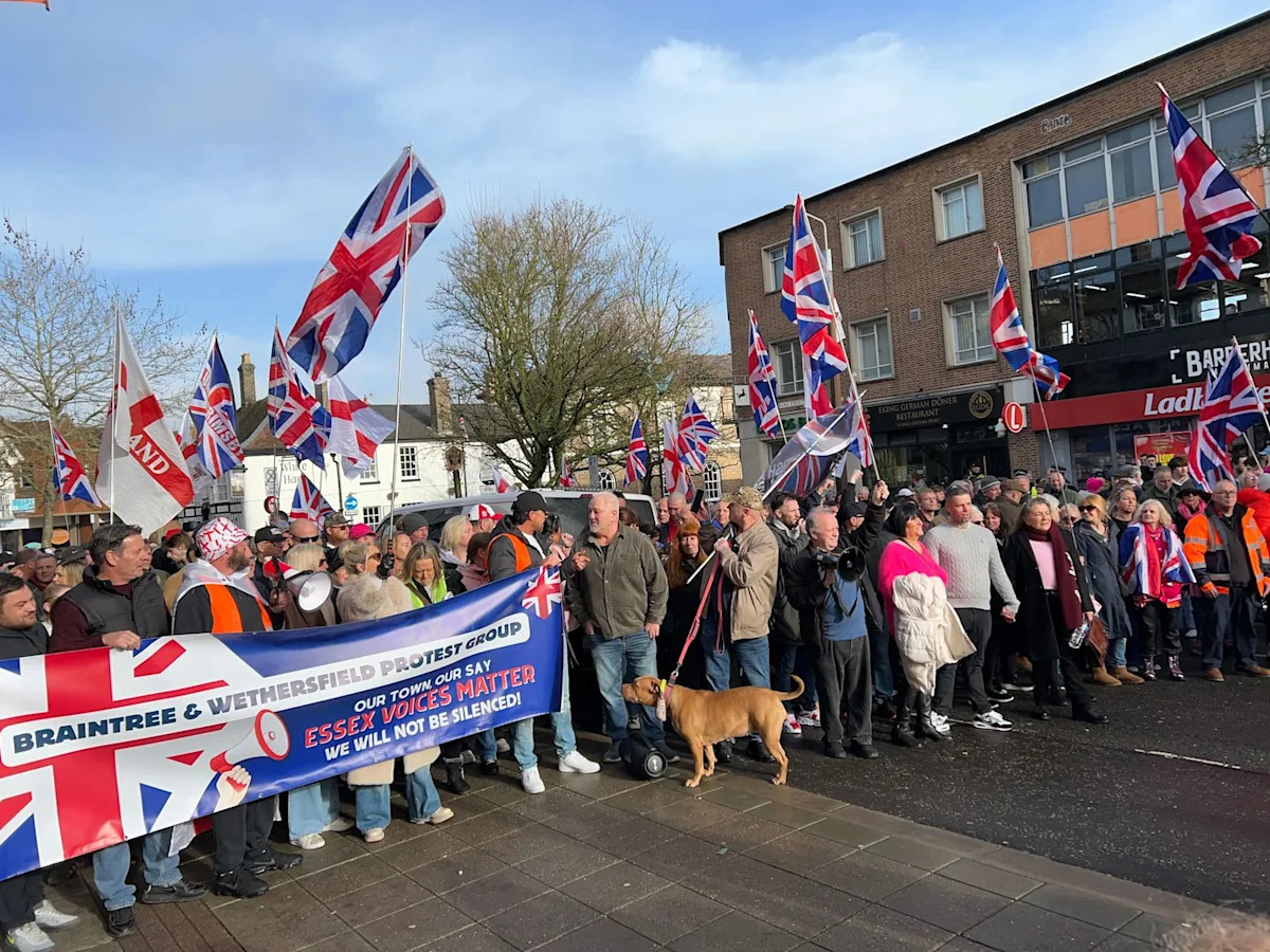 Hundreds turn out for anti-asylum centre march in town centre