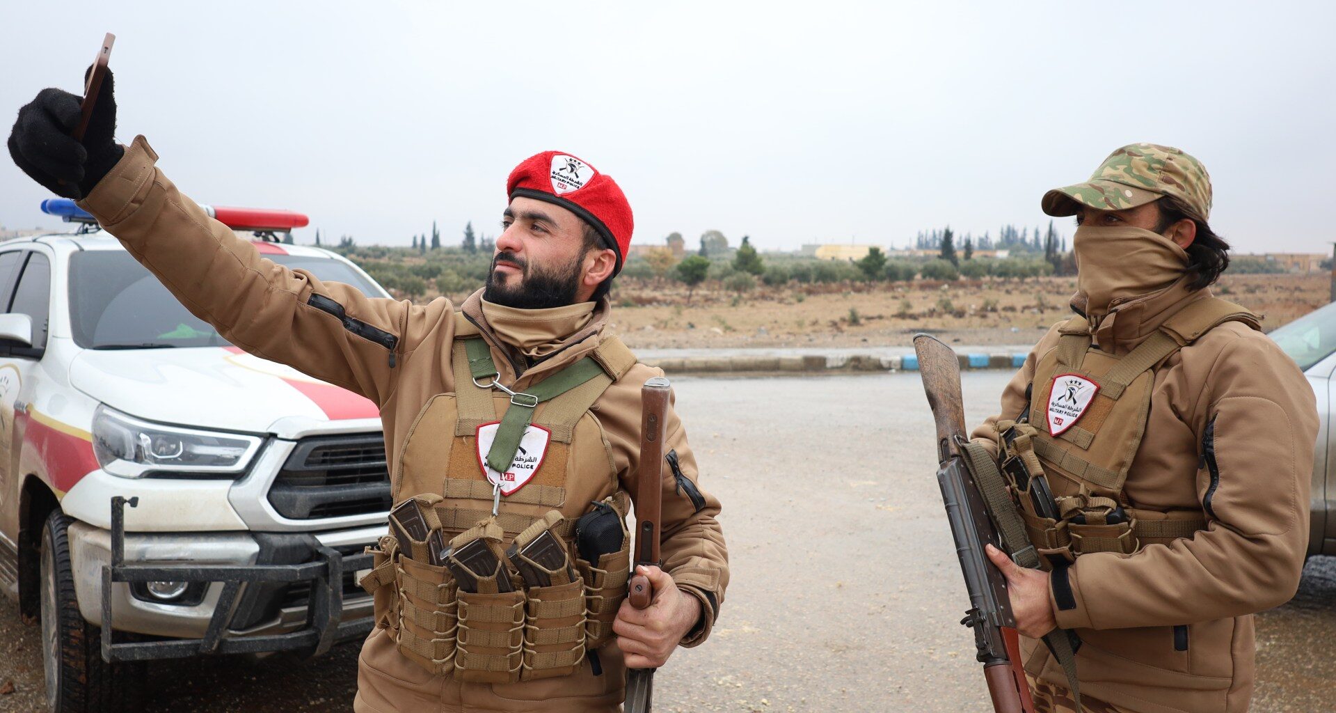 Syrian government forces seize strategic town in Raqqa as SDF retreats | Syria's War News