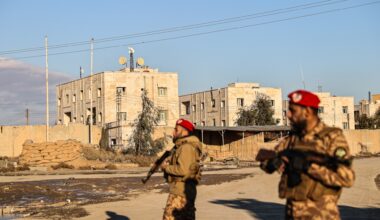 Syrian government takes over prison with ISIL-linked detainees in Raqqa | Conflict News