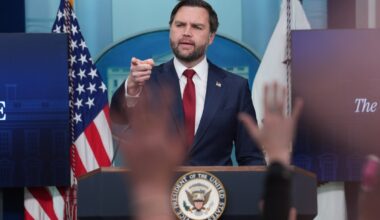 Vance positions himself for what comes after Trump