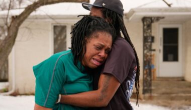 Immigration arrests and tense confrontations in Minneapolis, in photos