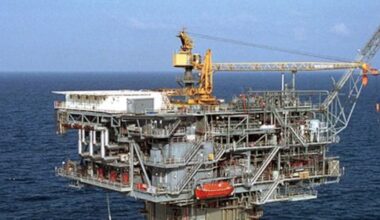 Oil and gas industry insiders weigh in on whether having more Venezuelan oil will help or hurt