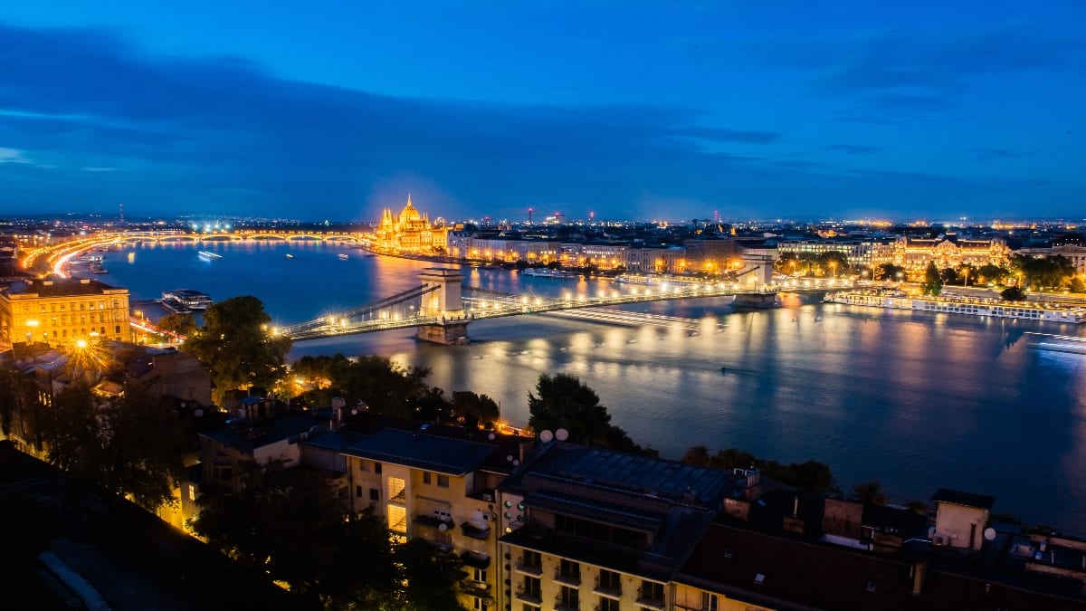 Moody's new rating for Hungary capital amid Orban's feud with rivals – Firstpost