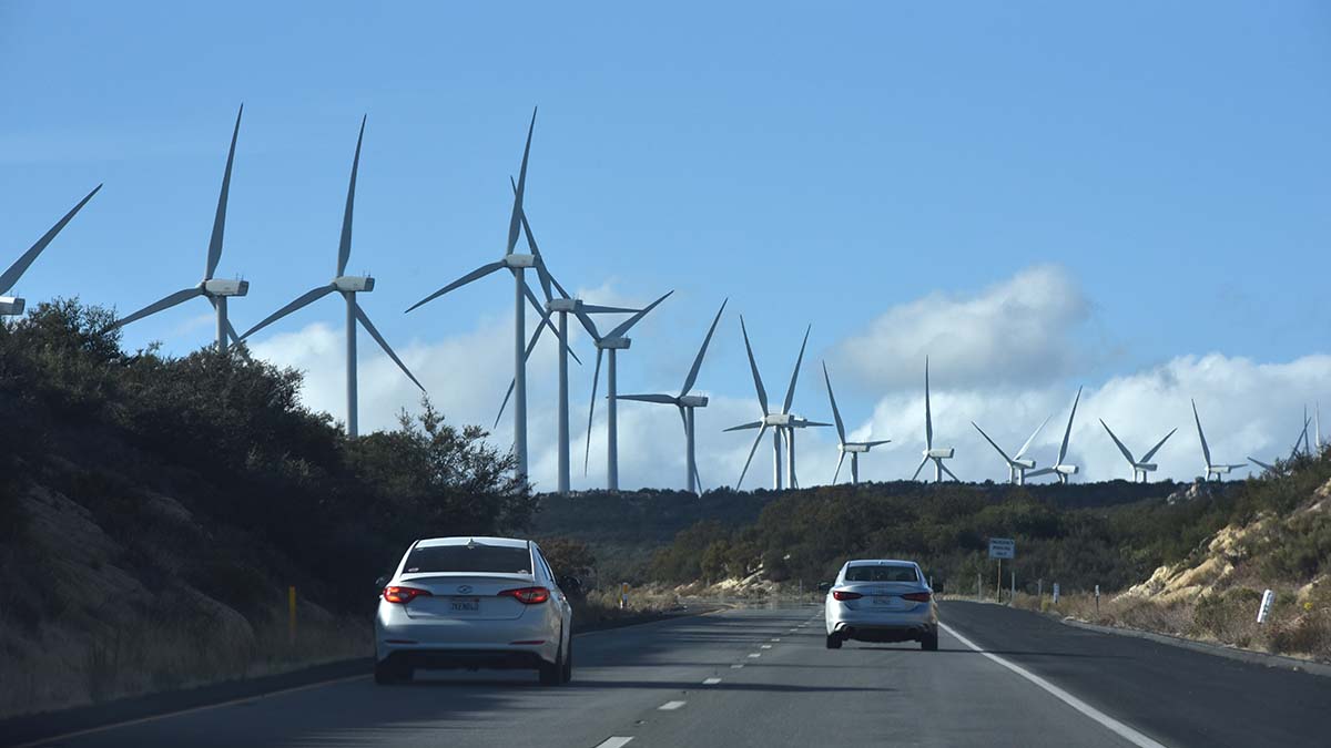 California needs to choose between clean energy or oil chaos