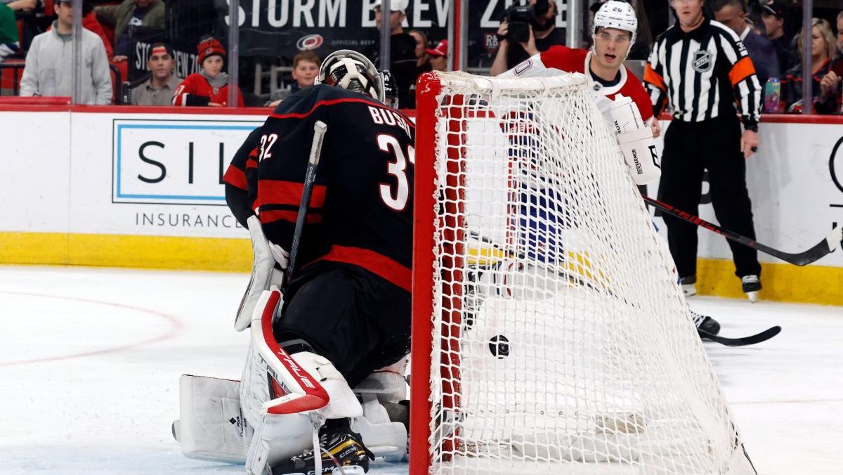 Slafkovský pomohol k víťazstvu Montrealu gólom a asistenciou