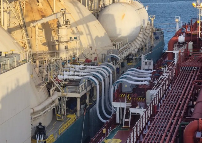 China's CNOOC delivers its first LNG cargo to Senegal