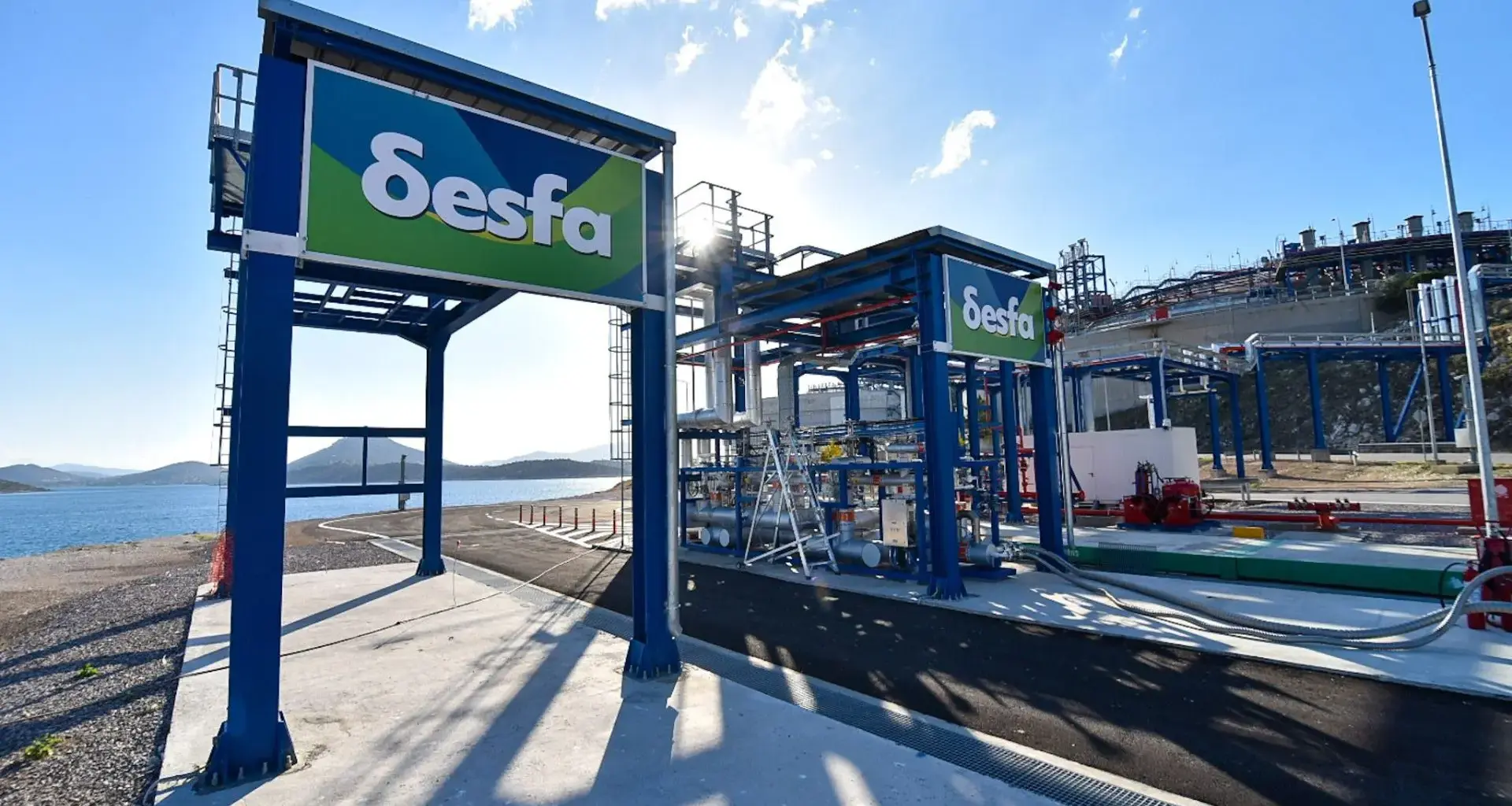 DESFA in Revithoussa LNG truck loading milestone