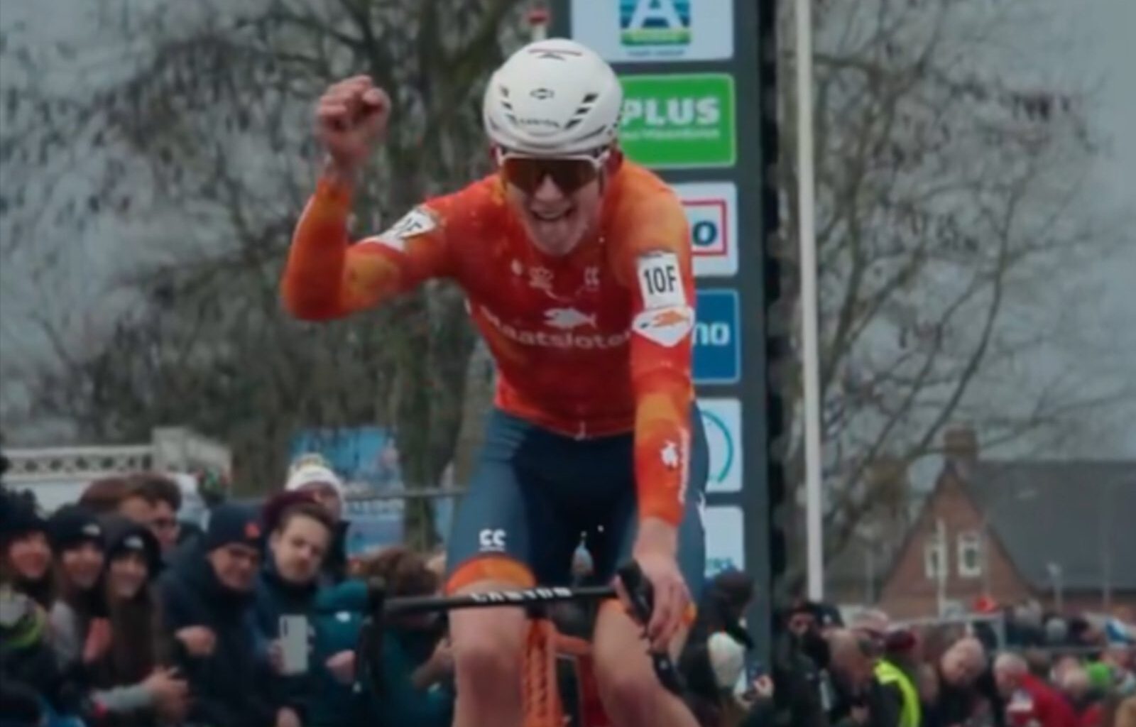 The Netherlands cream the competition at mixed relay worlds