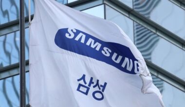 [Editorial] Korea’s semiconductor boom exposes risky one-engine economy