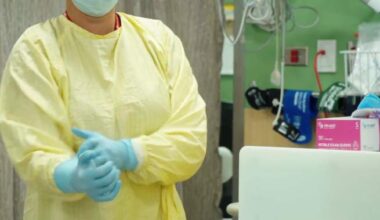 Alberta doctors plead for state of emergency as hospitals overwhelmed