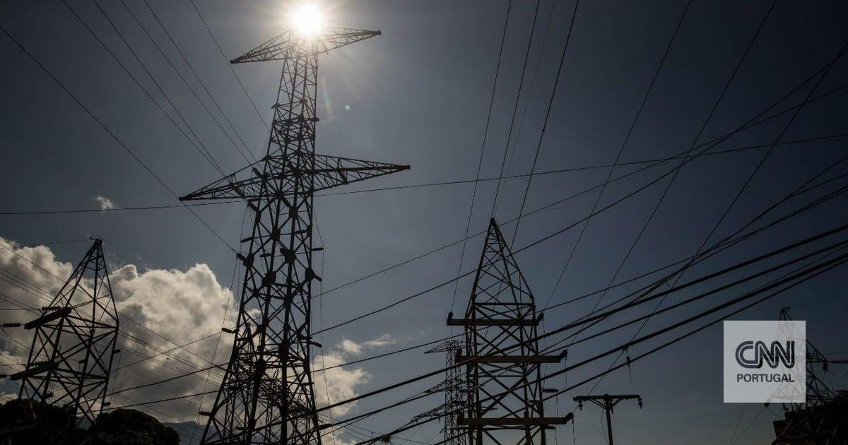 Consumidores podem a partir de hoje alterar tarifa da luz a qualquer momento