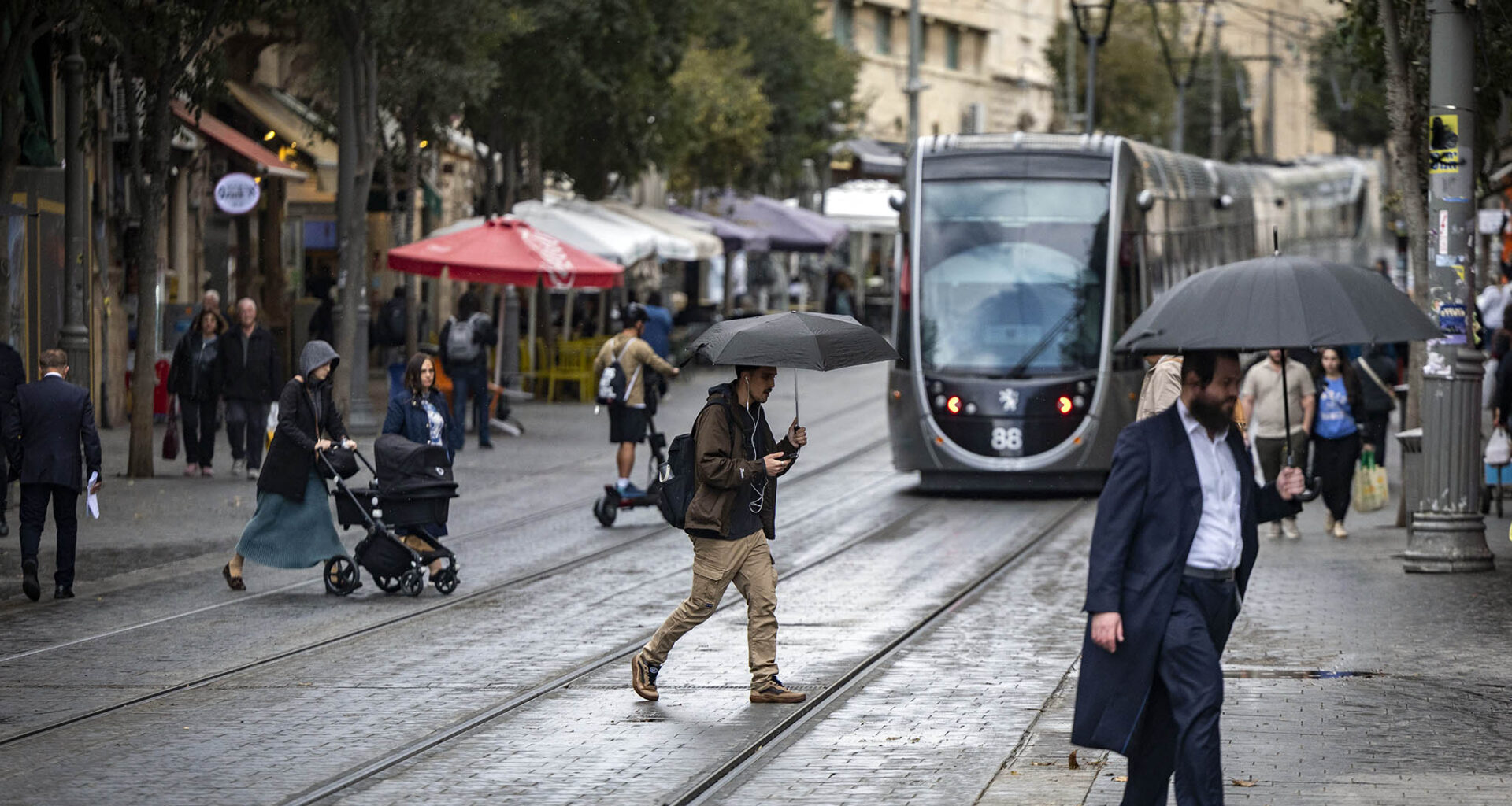Israeli researcher trots out proof that walking more needn't increase commuting time