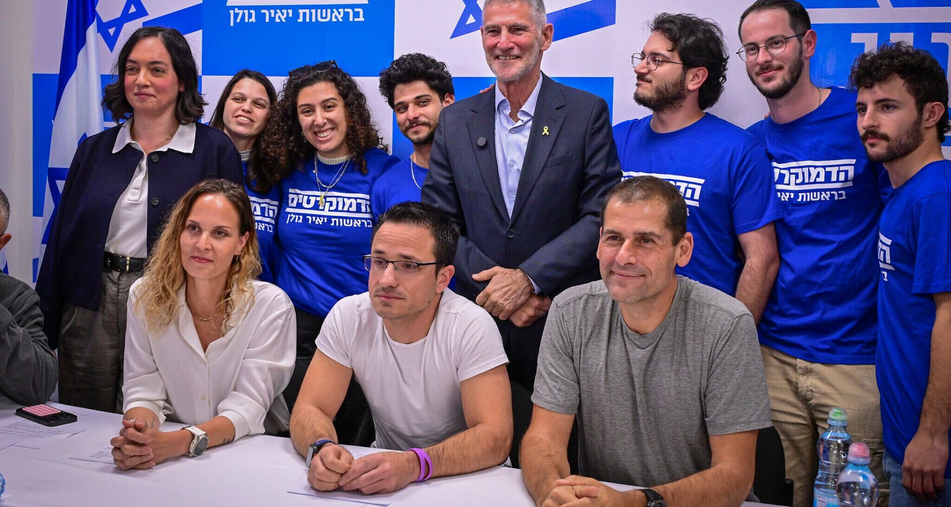 Anti-government protest leaders, brother of murdered hostage join Democrats party