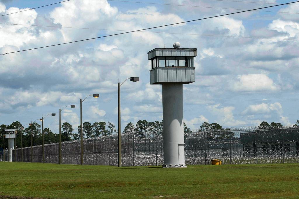 Florida awaiting federal approval for 3rd immigration detention center – Baltimore Sun