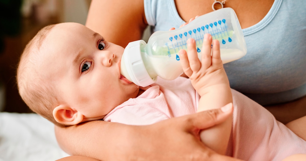 Premier cas confirmé en Belgique, toxine dangereuse, enquête en cours : ce qu'il faut savoir du scandale du lait infantile 
