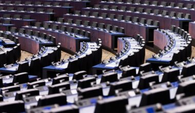 14 EU lawmakers failed to declare income from side jobs – POLITICO