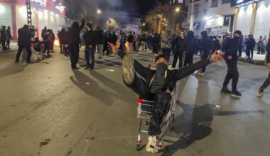 Down Arrow Button Icon