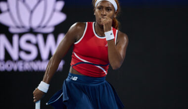 Gauff bests Swiatek as United States vs. Poland semifinal heads to mixed doubles