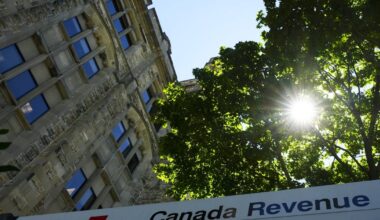 Man pushes back on CRA claim he must repay COVID-19 benefits - CTV News