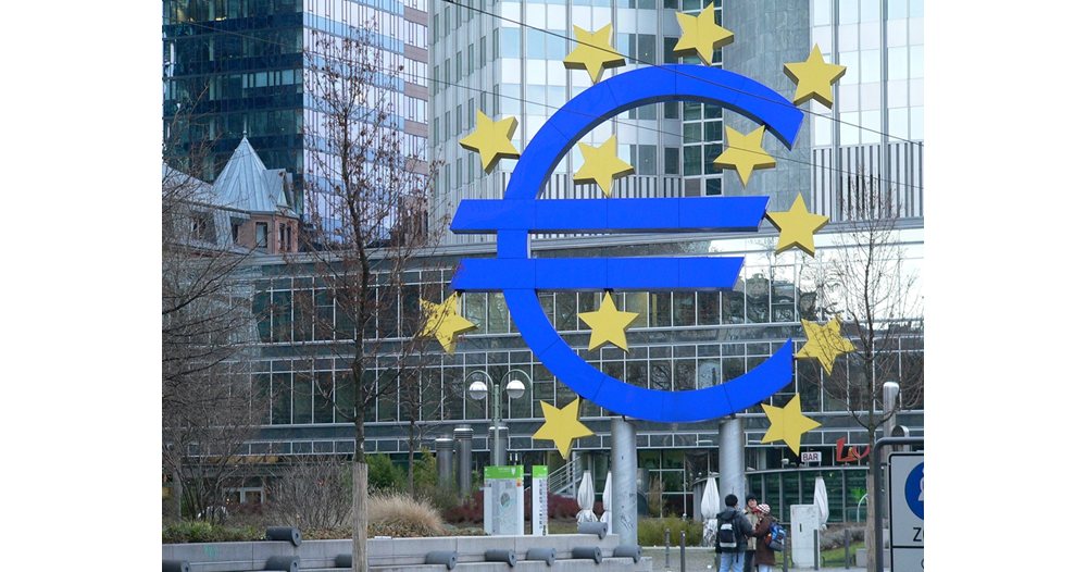 Защита на кирилицата с два и половина месеца трудни преговори