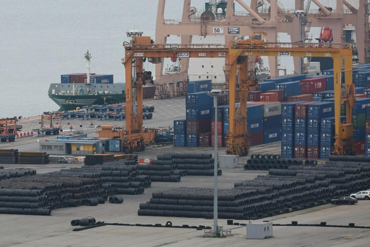 IMF raises South Korea 2026 growth forecast to 1.9%