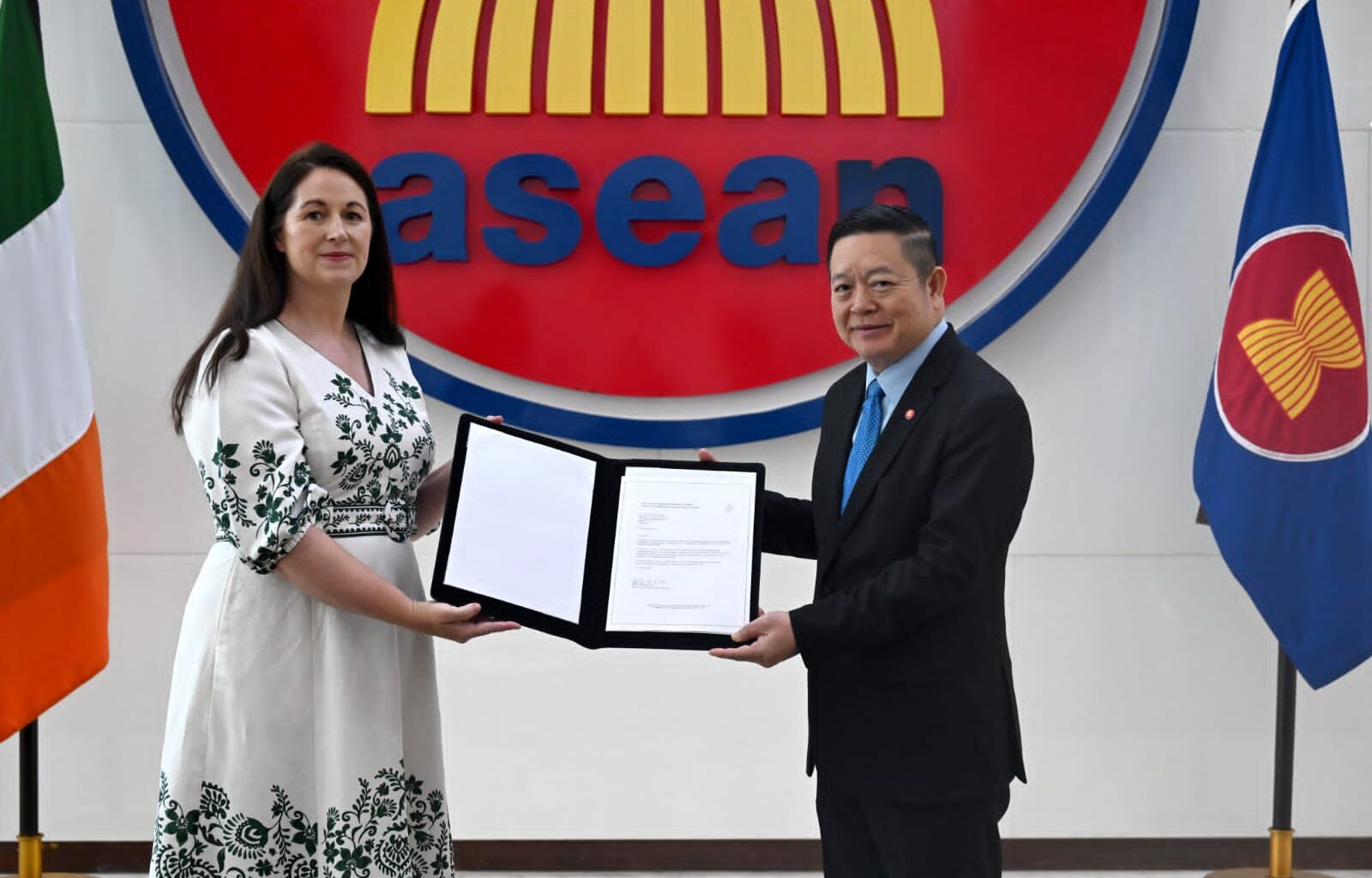 Secretary-General of ASEAN receives Letter of Credence from Ambassador of Ireland to ASEAN