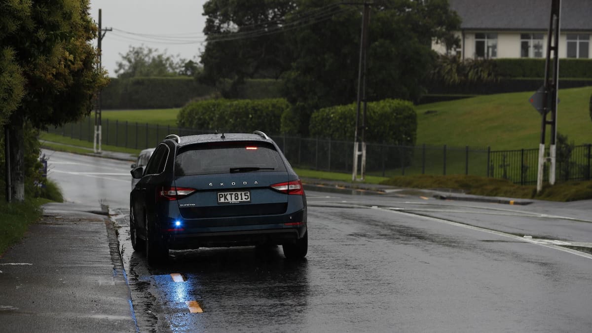 Person in hospital with stab-like wounds after incident on Lunn Ave, Mt Wellington