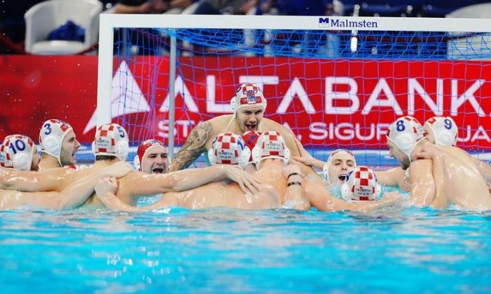 Croatia begin European Water Polo Championship main round with dominant win over Romania