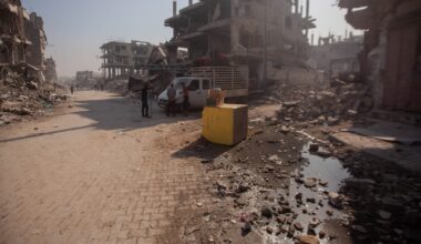 A Gaza, des blocs de béton jaune matérialisent la frontière entre la zone contrôlée par Israël et celle contrôlée par le Hamas.